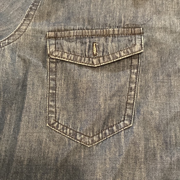 Old Navy denim button up - Picture 2 of 4